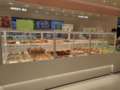 -好利来(上海长宁龙之梦店)