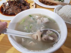 肥肠豆汤-温记府廟豆汤饭·始于1955年(海椒店)
