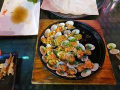 -何师烧烤·香辣蟹·川菜·30年老品牌(太古里旗舰店)
