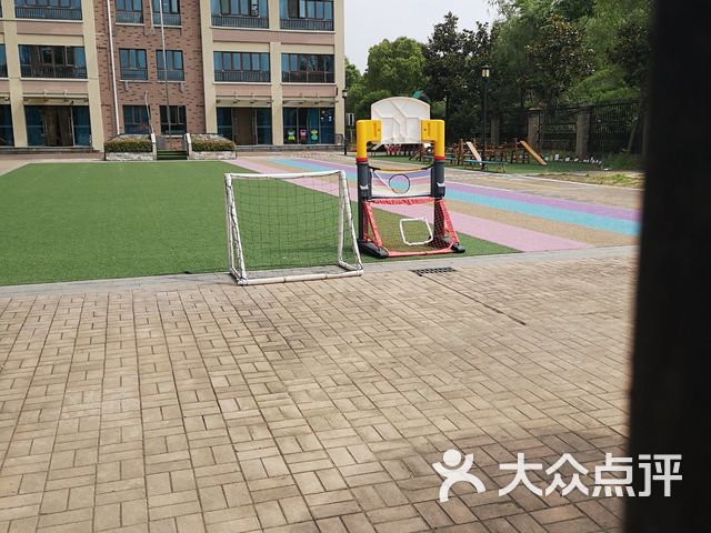 闵行区东方剑桥幼儿园图片