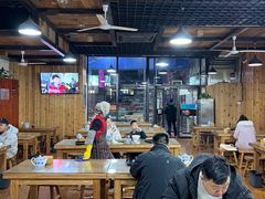 大堂-陇上全荟兰州传统牛肉面(延吉路店)