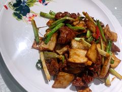 鲜山椒姜葱爆黄牛肉-上下九广州菜馆(锦业路店)