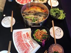 -唯爱KTV聚会餐厅(仙林东城汇店)