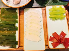 -麻田会 ·鲜活现烹·牛蛙火锅(珠江新城维家思广场店)