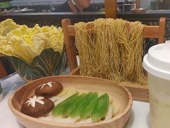 -洪氏嗨捞·猪肚鸡火锅(阳光天地店)