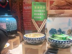 -亚马逊环球美食百汇(新城吾悦广场店)