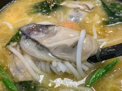 -灵芝妹子海鲜米线(香炉礁山姆店)