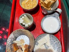 -九十九顶毡房(阜石路店)