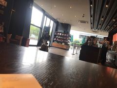 大堂-星巴克臻选(上海长风大悦城店)