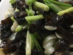 -张家卫·阳江菜·小海鲜(肥婆湾桥店)
