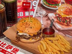 -必胜客(东大桥店)