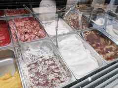 -VENCHI 闻绮(上海佛罗伦萨小镇店)