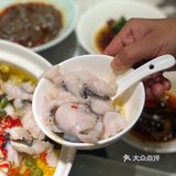 鱼肉紧致细嫩，青花椒恰到好处