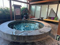 -弘安丽水温泉酒店