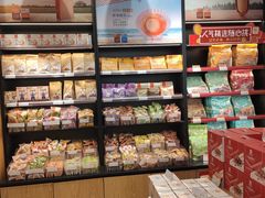 面包甜点陈列柜-良品铺子(五角场万达店)