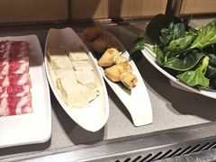 -海底捞火锅(新松江路生日主题店)