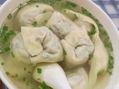 特色荠菜馄饨-潘国仙耳光馄饨(黄家阙路店)