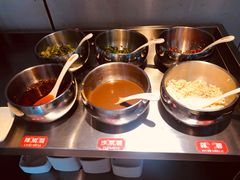 调料台-为什么牛潮汕牛肉火锅(中信广场店)