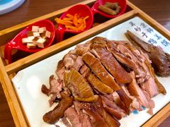 -有红鸡毛店·川菜(建设路店)