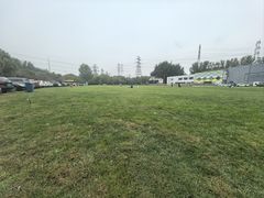 -蓝地时尚庄园(北京清河营地铁站店)