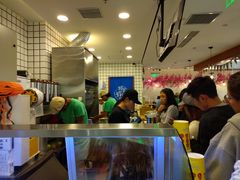-南门金峰辣子鸡·玩串串(昌发展万科广场店)