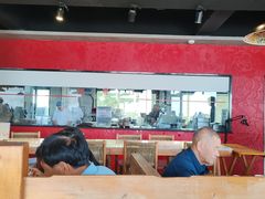 -小放牛炒菜馆(军校店)