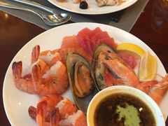 -东西风牛排馆周末烧烤自助(首都机场希尔顿店)