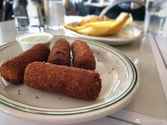 炸丸子-Versailles Restaurant Cuban Cuisine