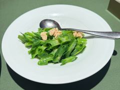 龙豆拌鲜核桃仁-老吉堂上海本帮菜(望京万象汇店)