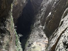 -龙水峡地缝景区