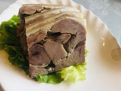 -品悦酒店(三林古镇店)