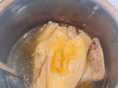 砂锅泉水炖竹林鸡汤-信园