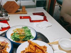 -三人行骨头王火锅(长寿店)