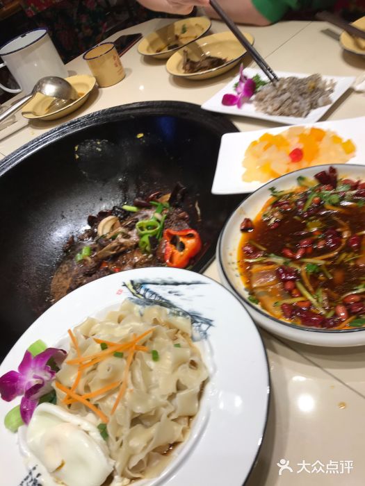 姚稷大铁锅(崂山路店)-铁锅炖大鹅-菜-铁锅炖大鹅图片-上海美食-大众