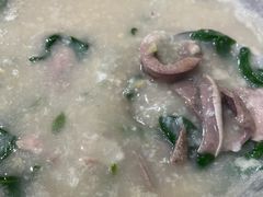 -标记美食新鲜猪杂(兴南大道店)