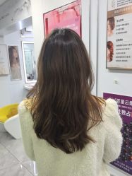 -镁连社·美联社