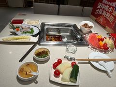 -海底捞火锅鲜切牛肉主题店(长寿路店)