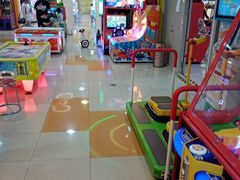-汤姆熊欢乐世界(红博会展购物广场店)
