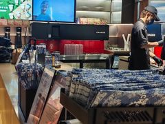 -霸王茶姬(上海恒基名人店)