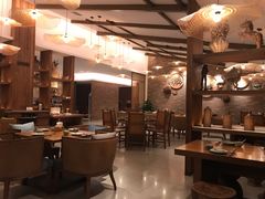 大堂-芳草地度假酒店·野炉中餐厅