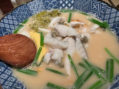 -荣家黄鱼面(前滩太古里店)