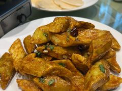 网红脆皮茄子-刘胖子家常菜·蹄花焖藕(中央花园店)