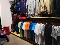 -UNDER ARMOUR(新燕莎奥莱店)