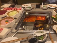 -海底捞火锅(雄峰城店)