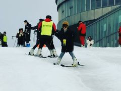 -浙东第一尖雪山欢乐谷
