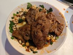 -钢管厂五区小郡肝串串香(蜀都万达店)
