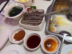 -海底捞火锅(杭州庆春路夜宵主题店)