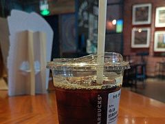 -星巴克(东莞常平富盈广场店)