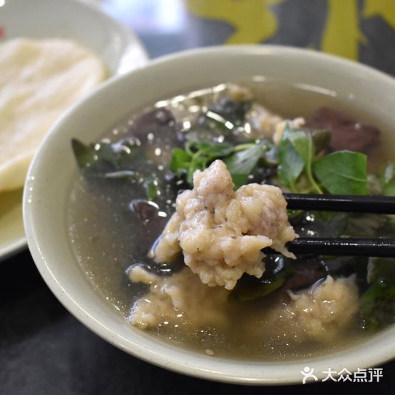 六号粉鸡(火车站越都大厦店)