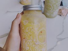 牛油果草莓卡士-野萃山·潮汕厚果汁(十亩地店)